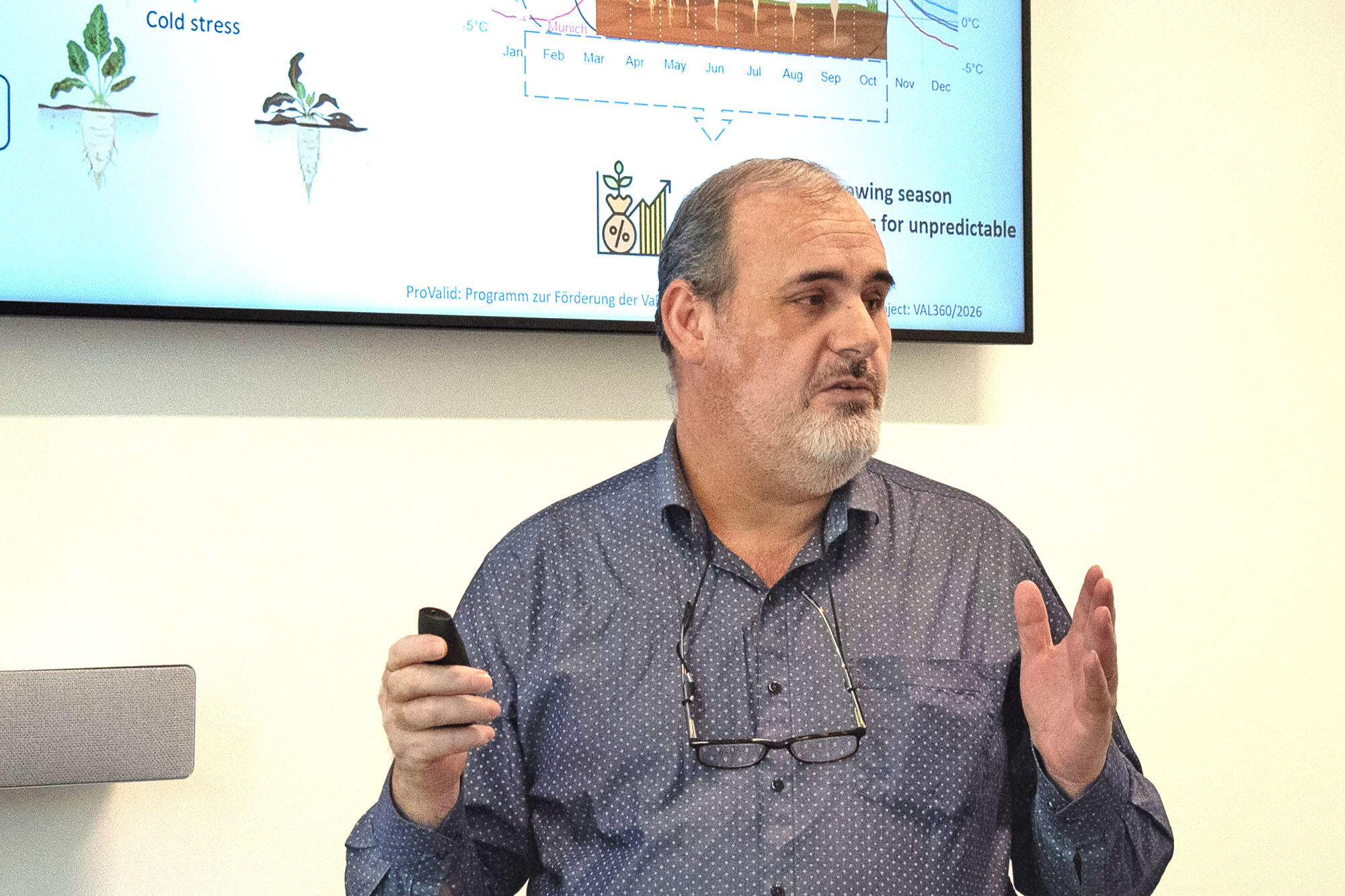 Dr. Ahmad Alhariri