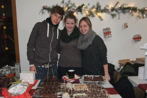 (v.l.n.r.)Theresia, Caro, Sandra von der International Veterinary Student's Association (IVSA)