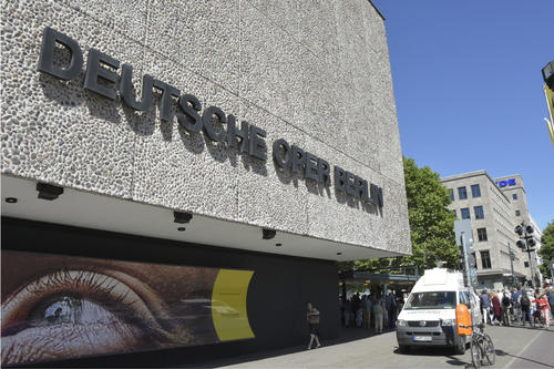 ....in deren Nähe, in der Krummen Straße, war der damals 26-Jährige Benno Ohnesorg vom Polizisten Karl-Heinz Kurras erschossen worden.