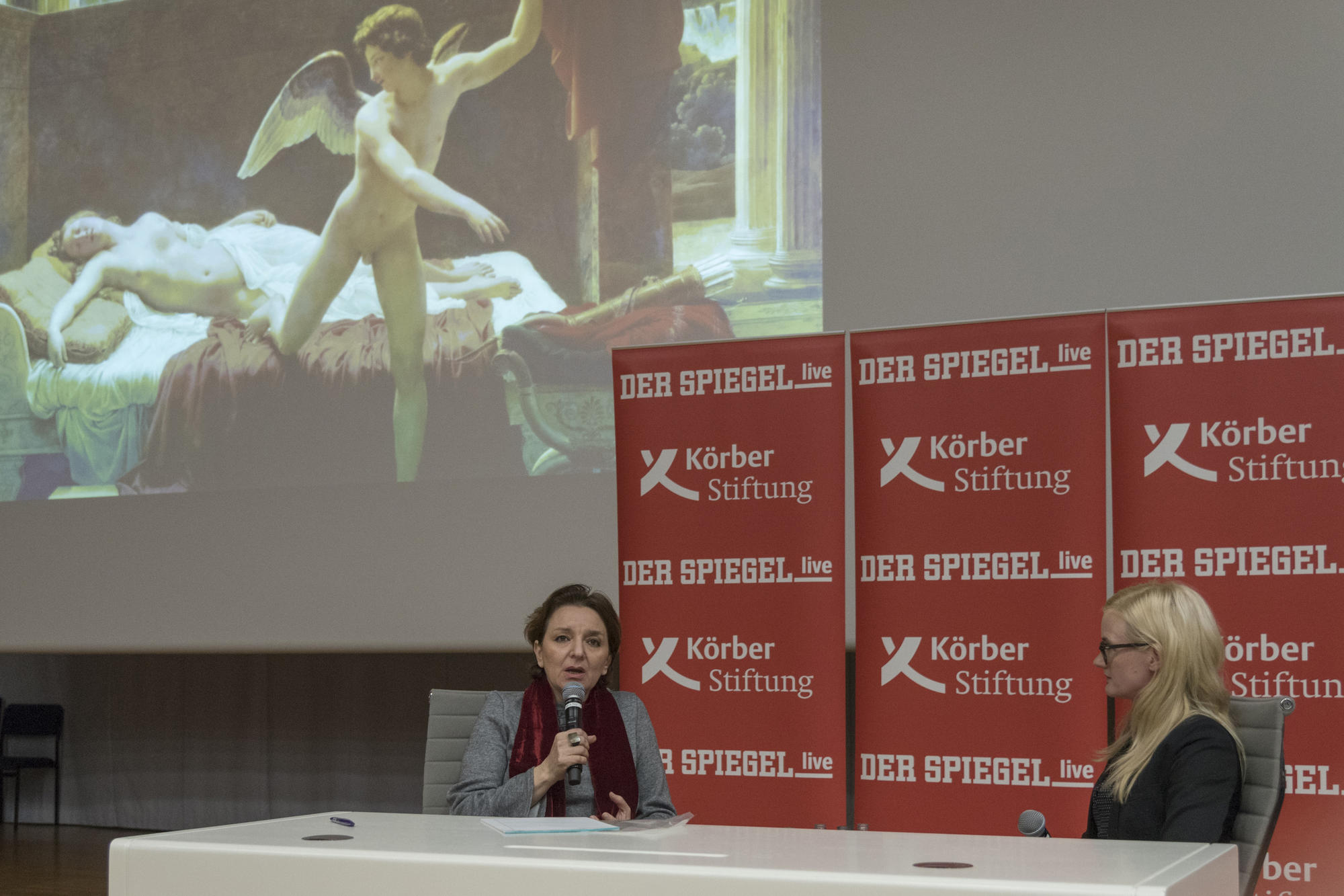 Eva Illouz (links) ist Professorin für Soziologie an der Hebräischen Universität in Jerusalem und Studiendirektorin der Hochschule für Sozialwissenschaften in Paris.