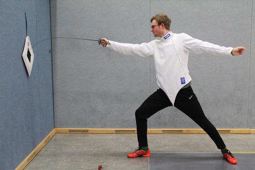 Im Standbild sieht der Hieb schon ansehnlich aus.