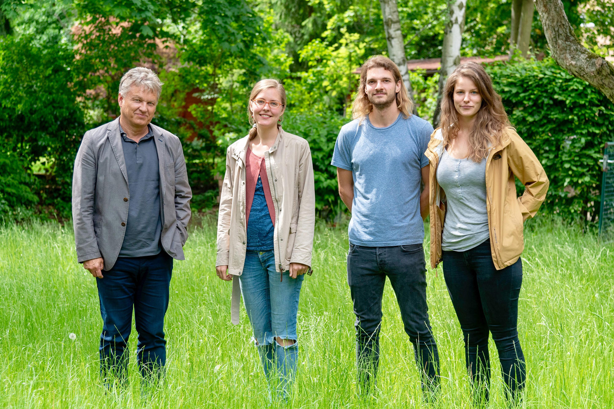 Setzen sich für die Förderung der Arten auf dem Campus ein: Andreas Wanke, Sophie Lokatis, Simon Huesmann und Anja Proske