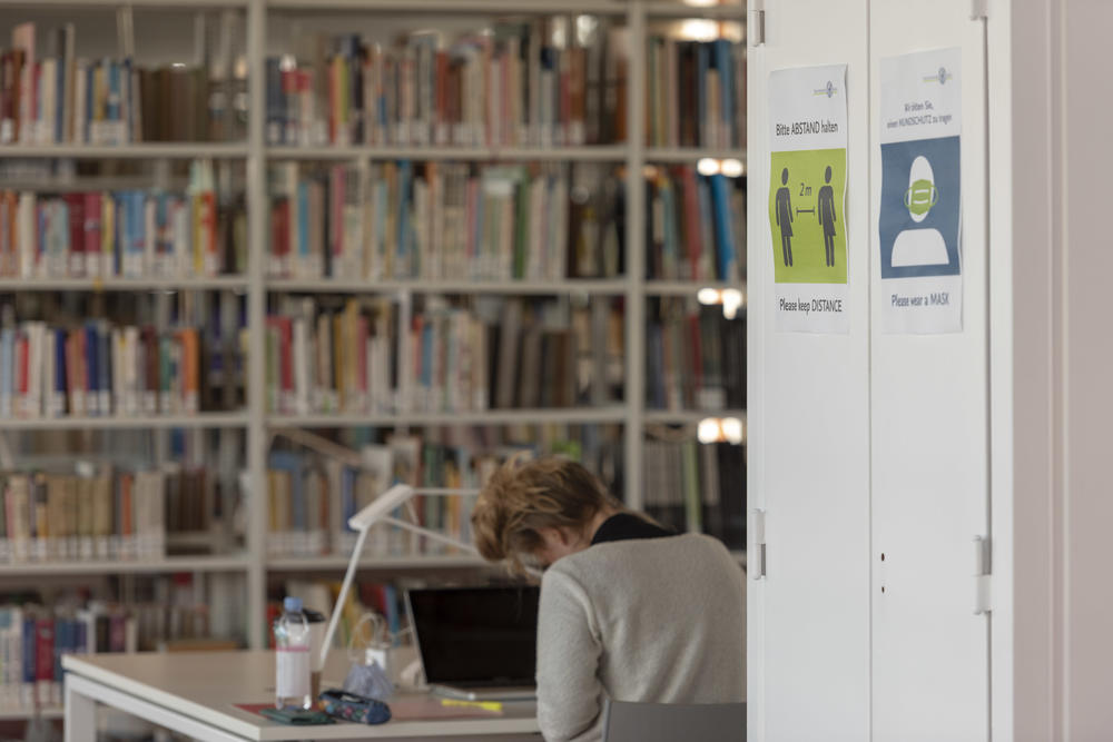 Click&Think... Nicht mehr nur zu Hause arbeiten zu müssen, ist für viele eine Erleichterung.