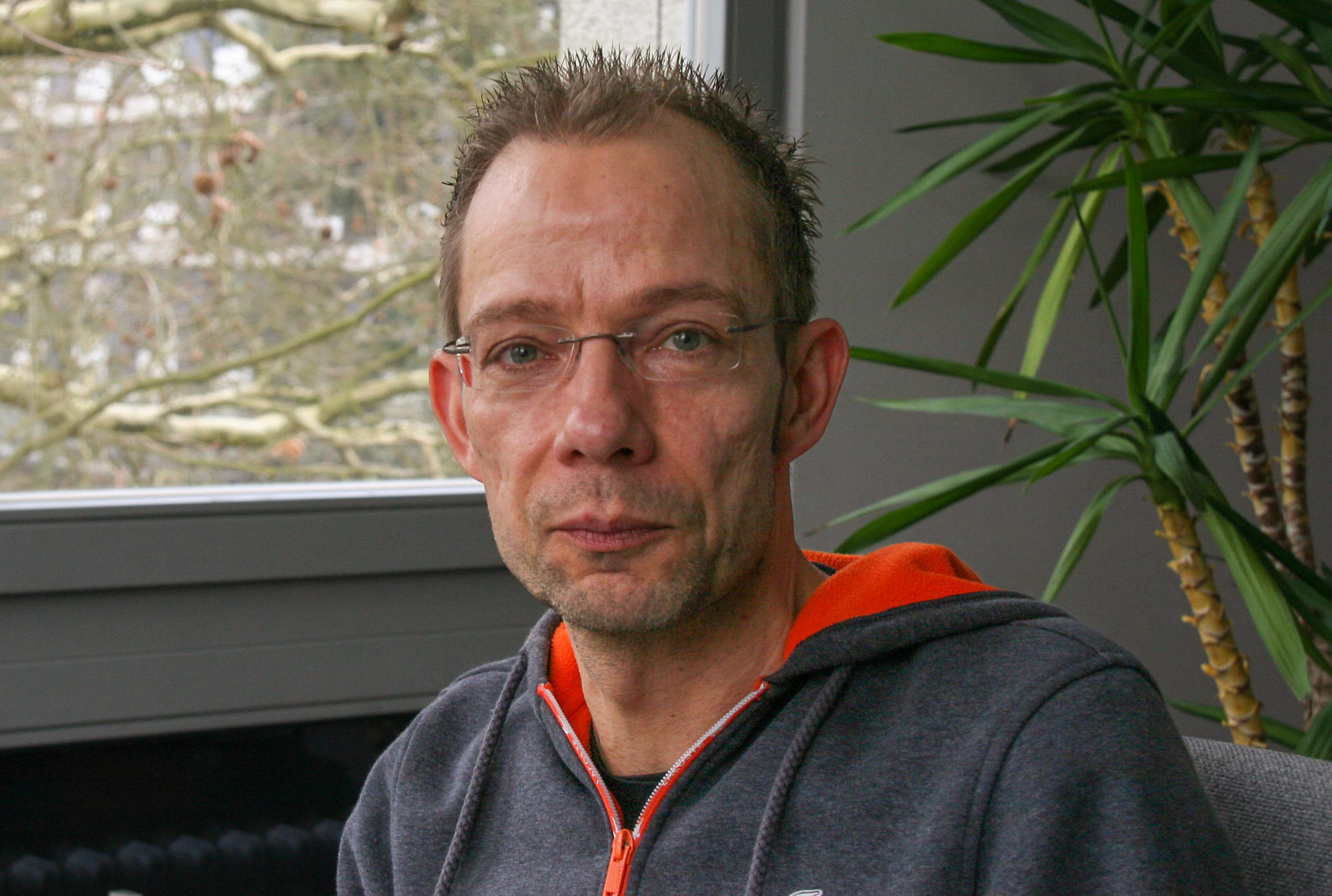 Dr. Sven Chojnacki ist Professor für Vergleichende Politikwissenschaft und Friedens- und Konfliktforschung am Otto-Suhr-Institut der Freien Universität Berlin.