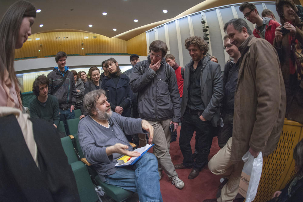 Faszinierte mit seinem Vortrag und im anschließenden Gespräch: Die Hegel Lecture des slowenischen Philosophen Slavoj Žižek im März 2011 gehört zu den herausragenden Ereignissen in der 15-jährigen Geschichte des Dahlem Humanities Centers.