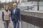 Sie studiert Jura an der Freien Universität Berlin, er ist der Stifter ihres Deutschlandstipendiums. Zusammen halfen Anna Golubyeva und Karl-Georg Wellmann in Dahlem 150 Geflüchteten aus der Ukraine.