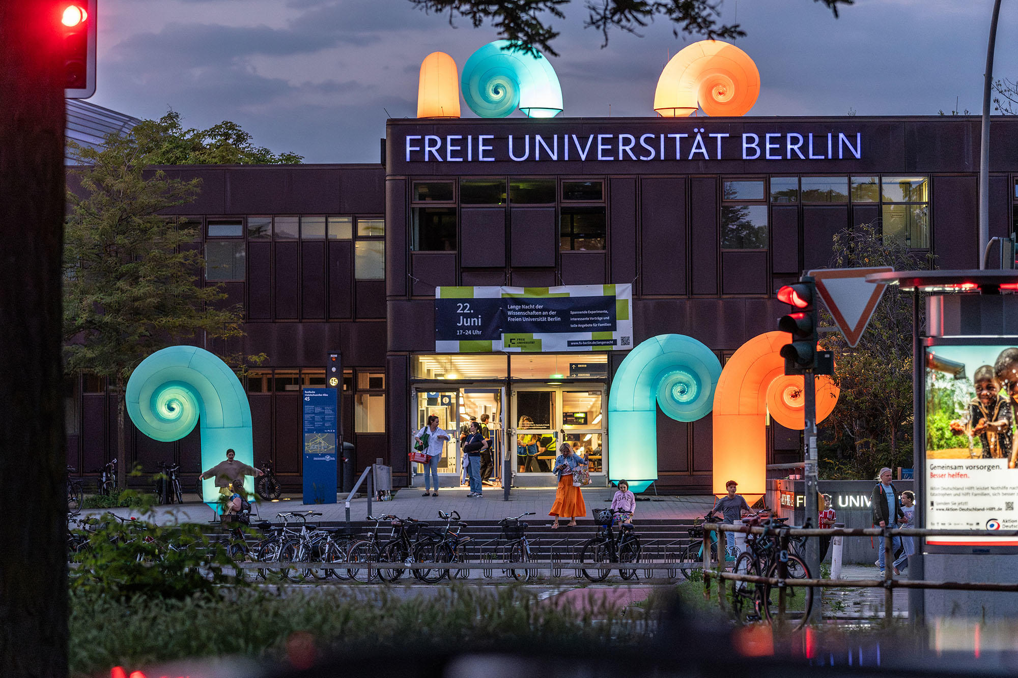 Gute Nacht, lange Nacht! Wir sehen uns wieder im nächsten Jahr.