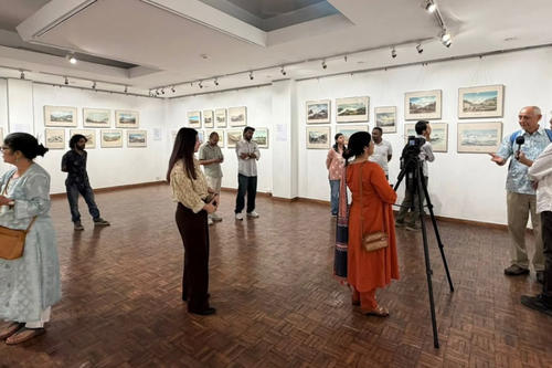Die Ausstellungseröffnung im India International Centre in Neu-Delhi stieß auf großes Medieninteresse