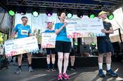 Als größte Teams wurden ausgezeichnet: Team Global (Platz 1),  Rennmäuse der FU Kita (Platz 2) und die PhysRunners (Platz 3).