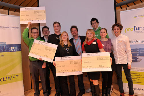 Die Sieger des 11. Funpreneur-Gründerwettbewerbs: Team „Kaleido Berlin“, „KaMa“ und "Mamas Honig" (v. r. n. l.)