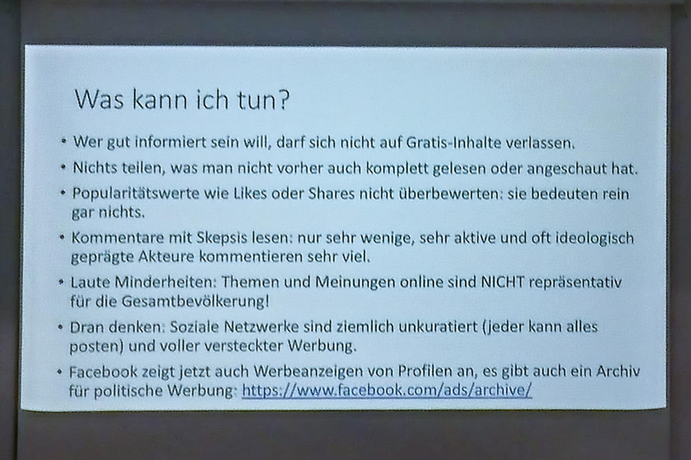 Verhaltenstipps für die Nutzung des Netzes: Die Medienwissenschaftlerin reichte dem interessierten Publikum auch Handlungsempfehlungen.