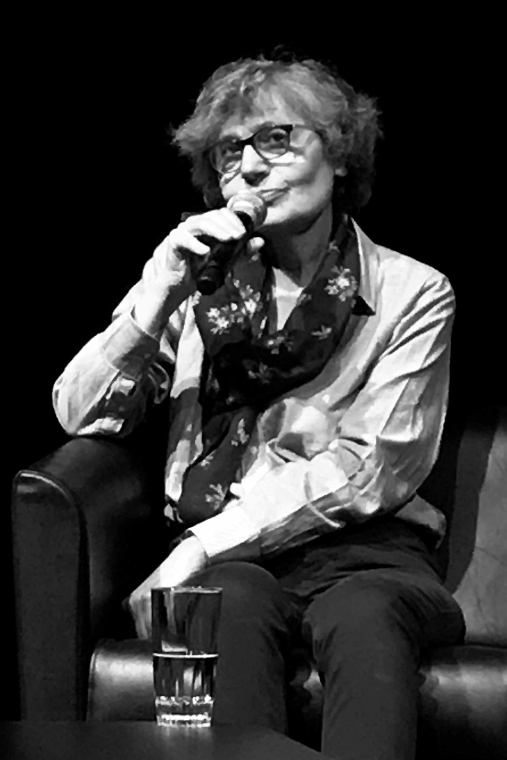 Die französische Autorin Cécile Wajsbrot unterrichtete 2014/15 das Seminar „Climat“.