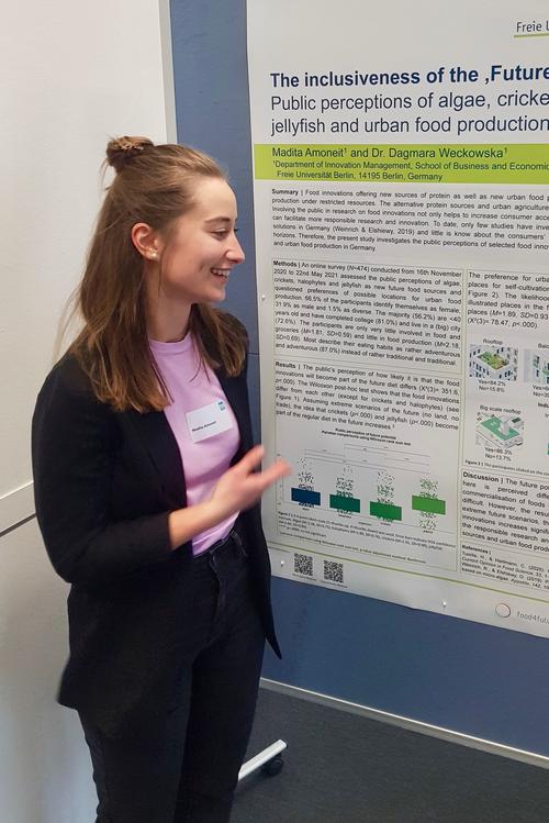 Psychologin Madita Amoneit vom Lehrstuhl für Innovationsmanagement