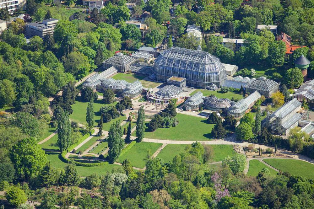 Die ganze Welt in einem Garten: Vor mehr als 100 Jahren bereitete dieses Konzept den Boden für eine bis heute einzigartige Gartenanlage.