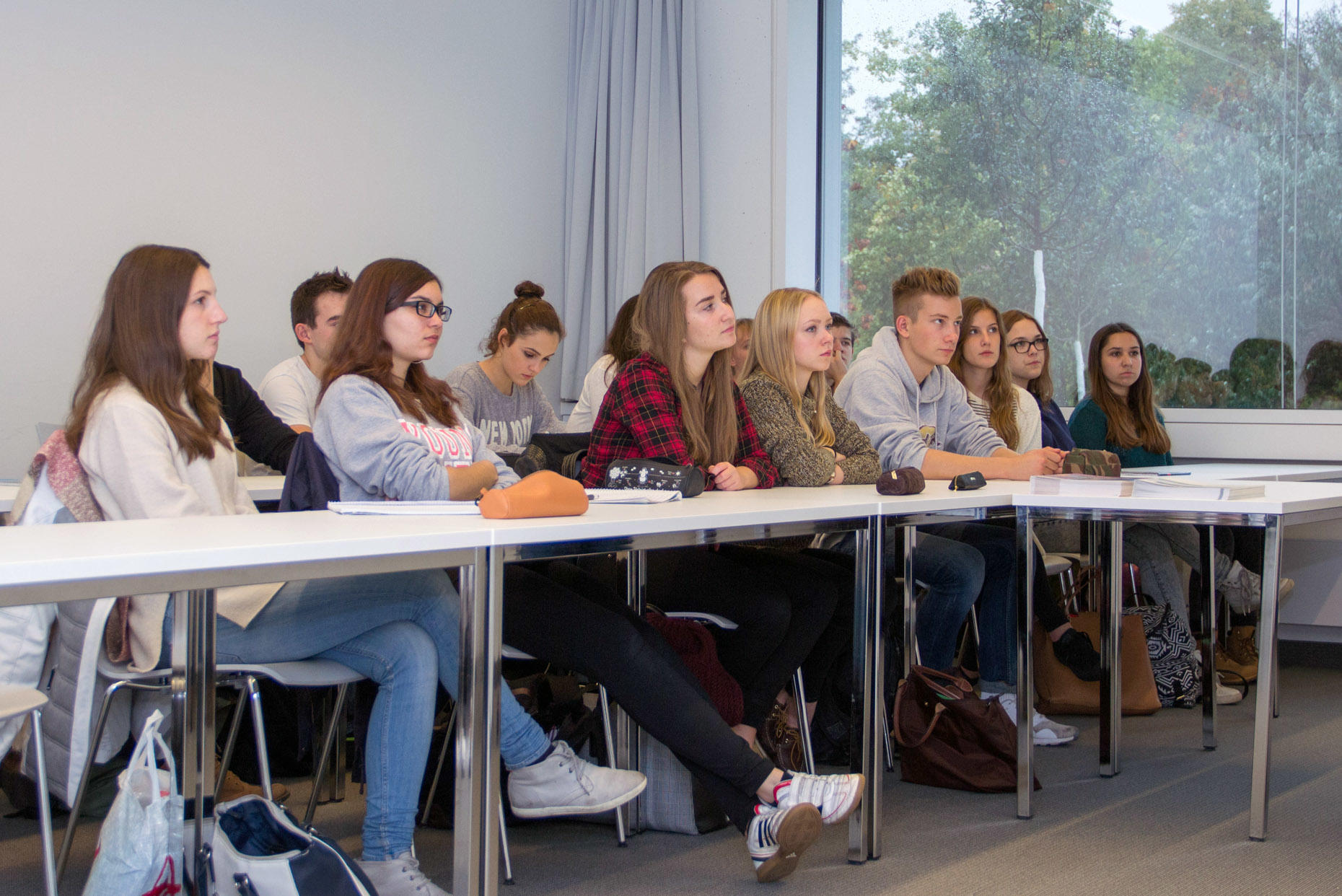 Das Informationsangebot nehmen aktuell etwa zwei bis drei Gruppen pro Woche wahr.