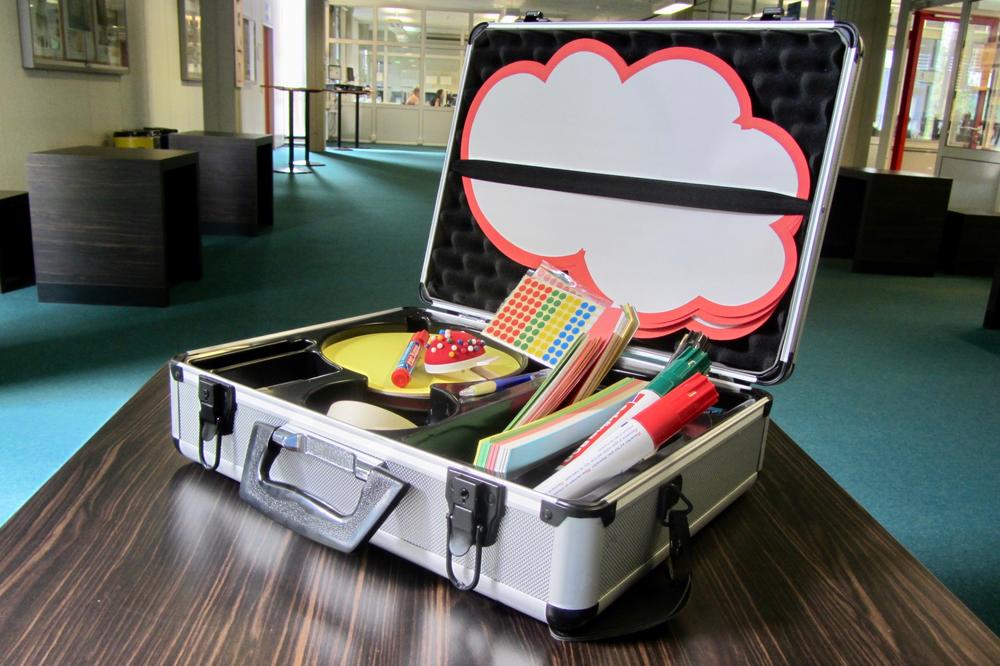 Ein Moderationskoffer für alle Fälle: Das richtige Werkzeug zum diversitäts- und genderbewussten Lehren vermittelt das Team des Toolbox-Projekts.