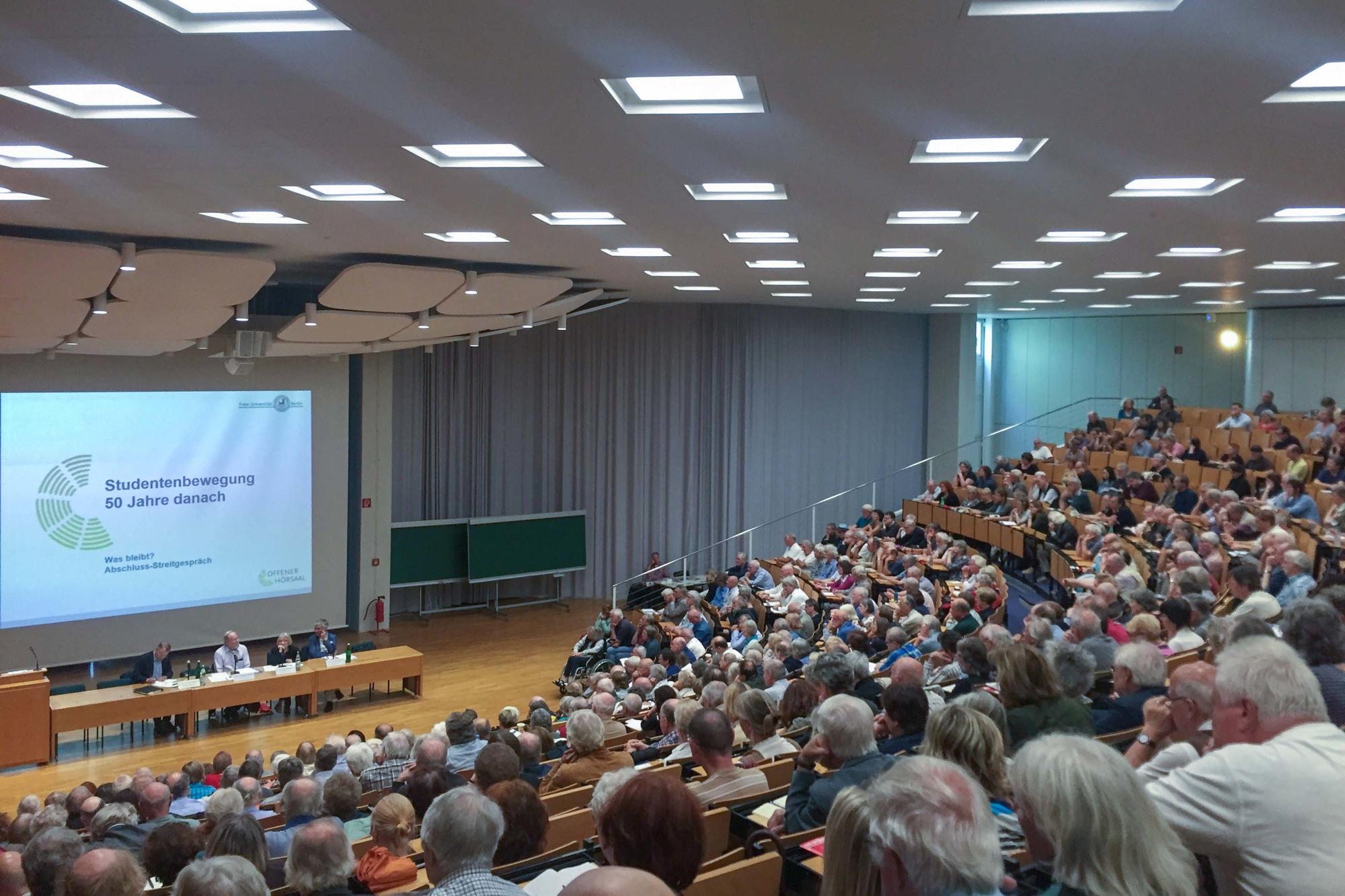 Bei den Vorlesungen des „Offenen Hörsaals” sind alle willkommen.