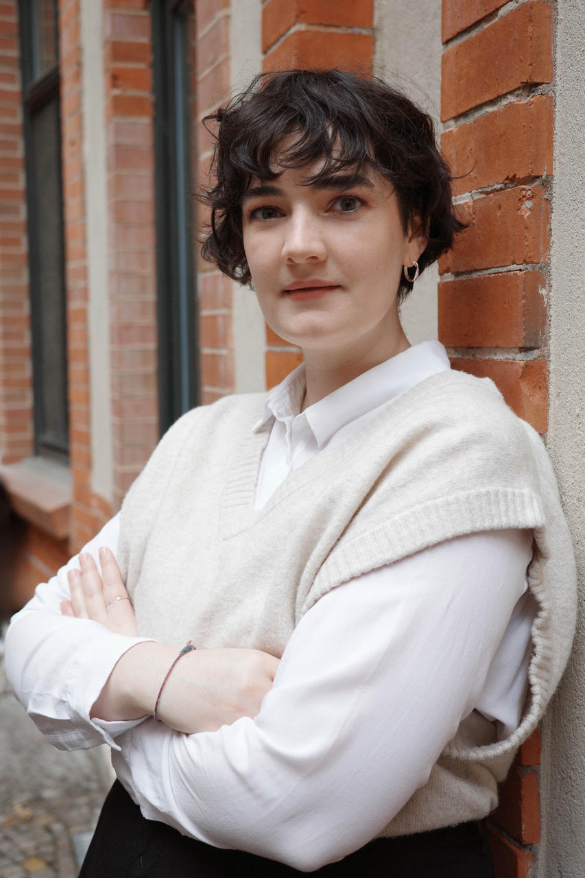 ... die Sinologin Aurica Liebing im Rahmen des Projekts „Campus trifft Schule: China-Kompetenz an Berliner Schulen“. Interessierte Schulen können sich direkt bei Aurica Liebing melden: aurica.liebing@fu-berlin.de