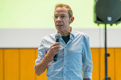 Vizepräsident für Studium und Lehre Prof. Dr. Sven Chojnacki