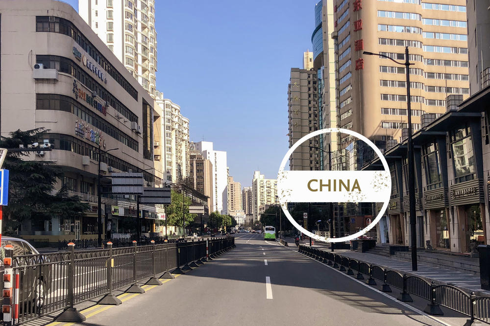 Seit dem Ausbruch des Coronavirus sind die Straßen in Schanghai leer.