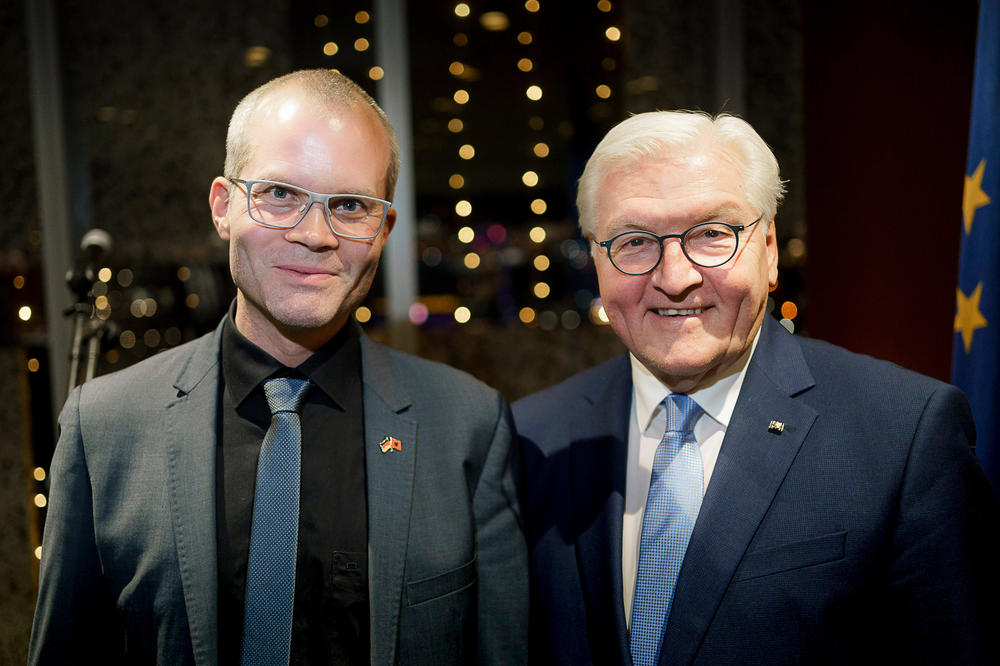 Federal President Frank-Walter Steinmeier with Benjamin Langer at a reception in Tirana.