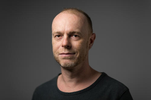 Dr. Alex Veit is a political scientist at the University of Bremen.