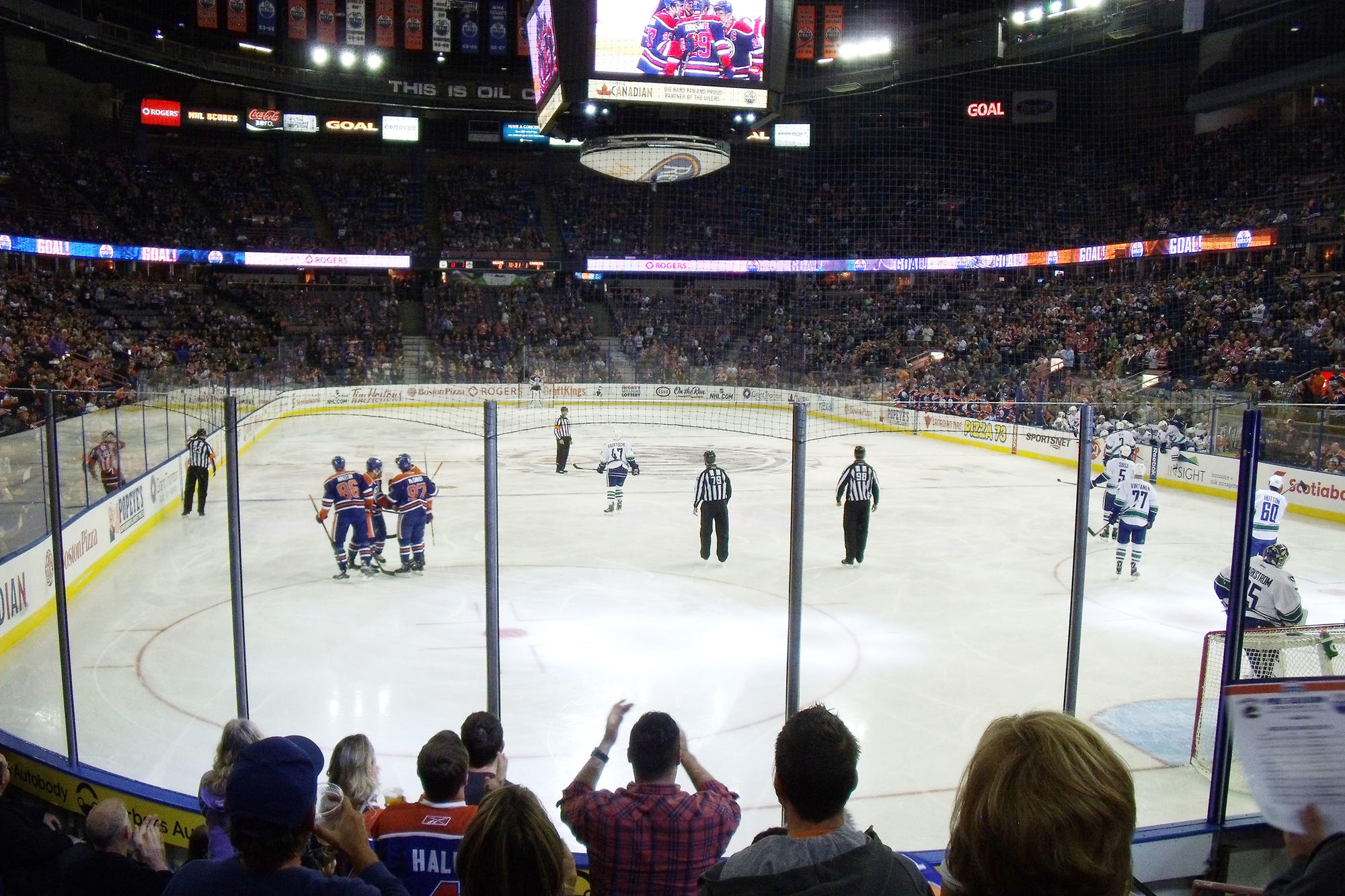 The Edmonton Oilers lost the game against the Vancouver Canucks 2:4, but it was still a great experience for Robert Brundage.
