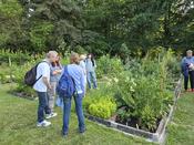 Alumni at Botanic Garden