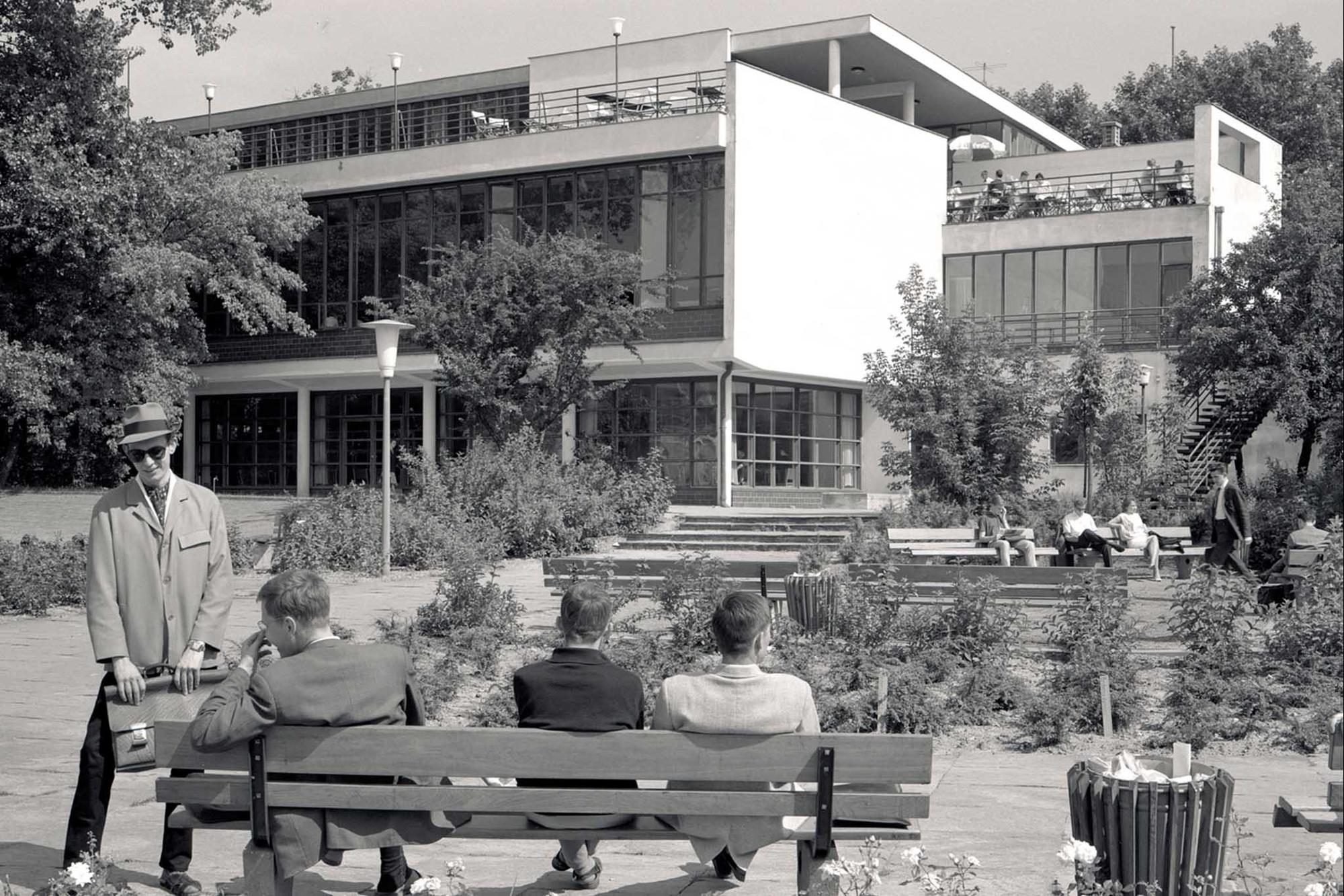 A nice place for study breaks for seven decades: Mensa eins.