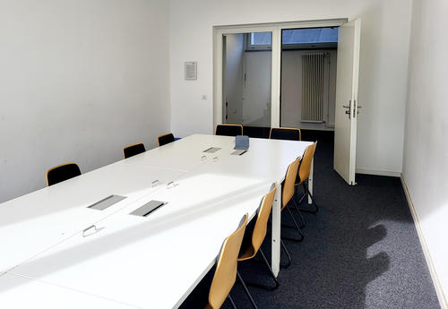 Law Library (Van't-Hoff-Straße 8)