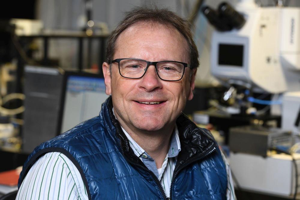 Ausgezeichnet für seine Forschung zur biologischen Energieumwandlung: Der FU-Biophysiker Joachim Heberle erhielt die Peter Mitchell Medaille 2026.
