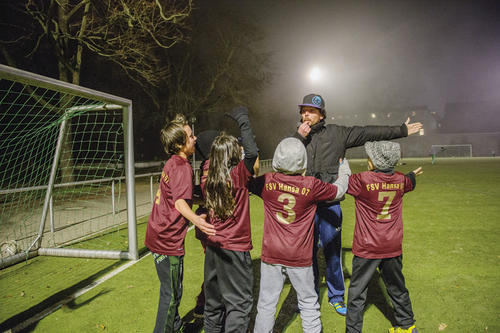 13 Berliner Jugendmannschaften hatten an der Pilot-Evaluation von „Fairplayer.Sport“ teilgenommen. Mit Erfolg: Aggressives Verhalten konnte reduziert werden.