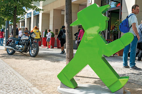 Bis heute wird die DDR von einigen verklärt. Studien mit Schülern zeigen, dass sich dieses verklärte Bild mittlerweile in die nächste Generation weitervererbt hat.