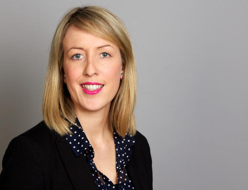 Kim Murphy forscht unter anderem zu politischer (Online-) Kommunikation, Public Relations, Inhaltsanalysen und staatlicher Öffentlichkeitsarbeit.