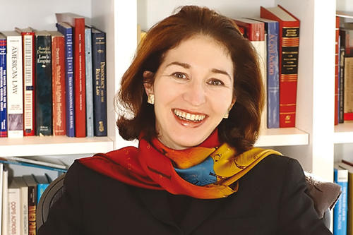 Die Völkerrechtlerin Anne-Marie Slaughter der Princeton University sieht in Netzwerken die Weltordnung von morgen.