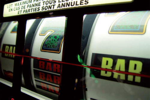 Macht Geld doch glücklich? Neue Studien sagen: ja.