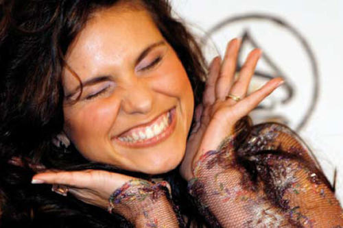 Die Sängerin und Pastoren-Tochter Aline Barros ist so etwas wie die Céline Dion des Amazonas. Oft handeln ihre Lieder davon, wie Jesus ihr Leben verändert hat.