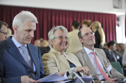 Bei der Festveranstaltung: Andrej Fursenko, ehemaliger Bildungsminister Russlands, Bundesbildungsministerin Schavan und Universitätspräsident Alt.
