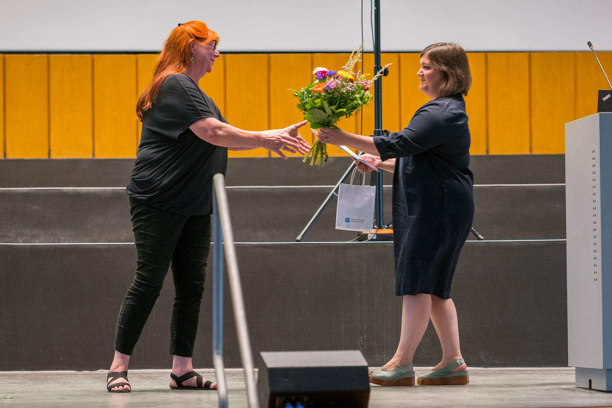 Dr. Elke Müller, Grundlagen der Experimentalphysik I & II