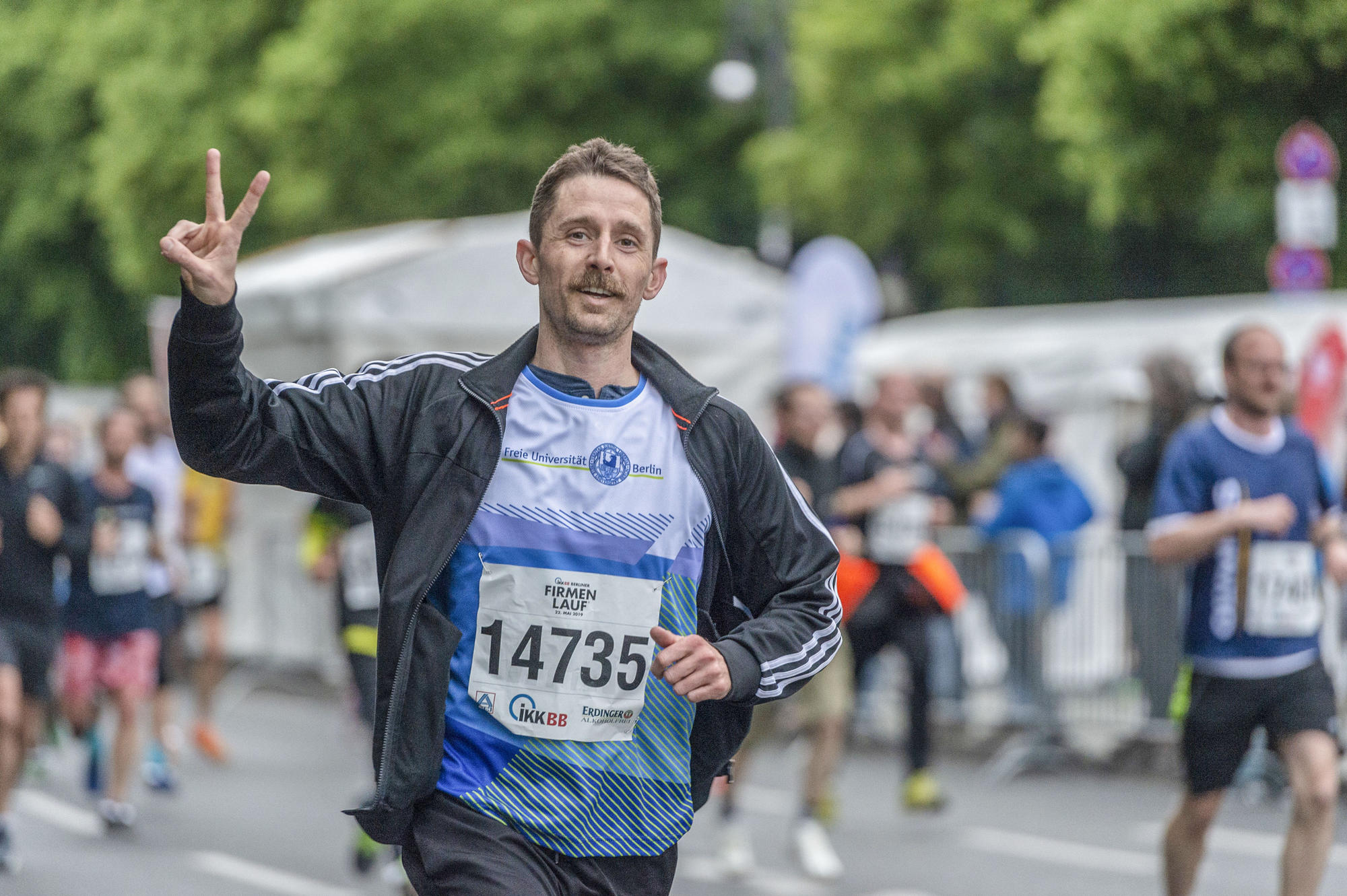 Im Stadtbild vertreten: Die Freie Universität nimmt regelmäßig an Großveranstaltungen wie dem Berliner Firmenlauf teil.