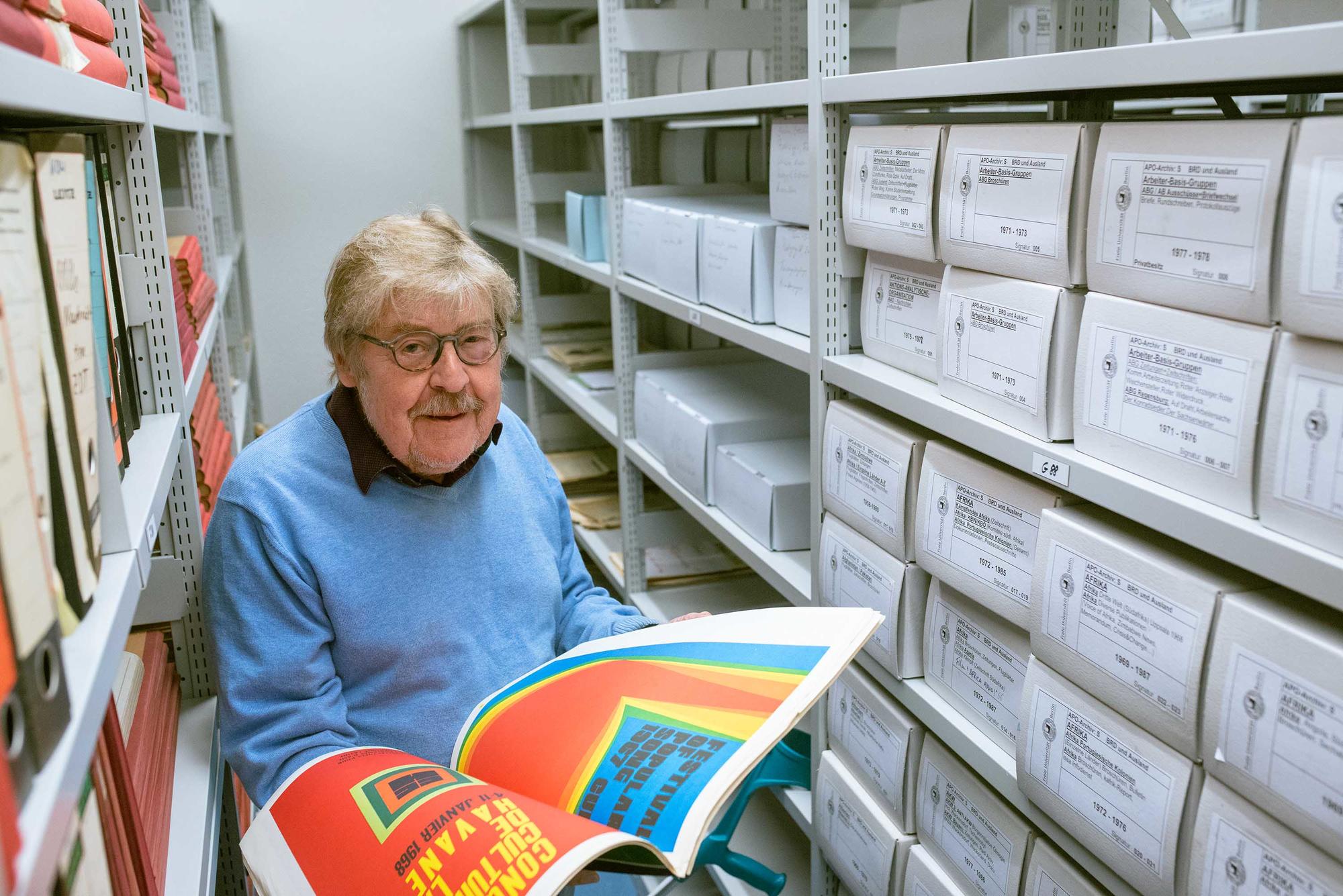 Dr. Siegward Lönnendonker leitete das „Archiv Außerparlamentarische Opposition und soziale Bewegungen“ im Universitätsarchiv der Freien Universität.