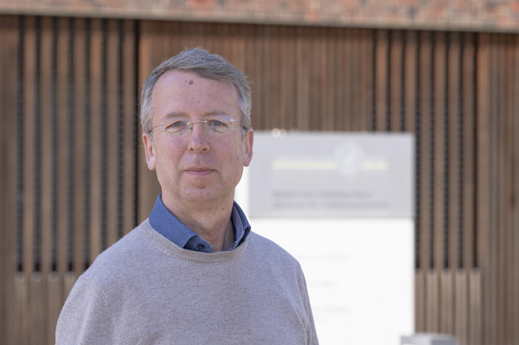 Prof. Dr. Georg von Samson-Himmelstjerna leitet das Institut für Parasitologie und Tropenveterinärmedizin des Fachbereichs Veterinärmedizin und ist Sprecher des neuen Tiermedizinischen Zentrums für Resistenzforschung.