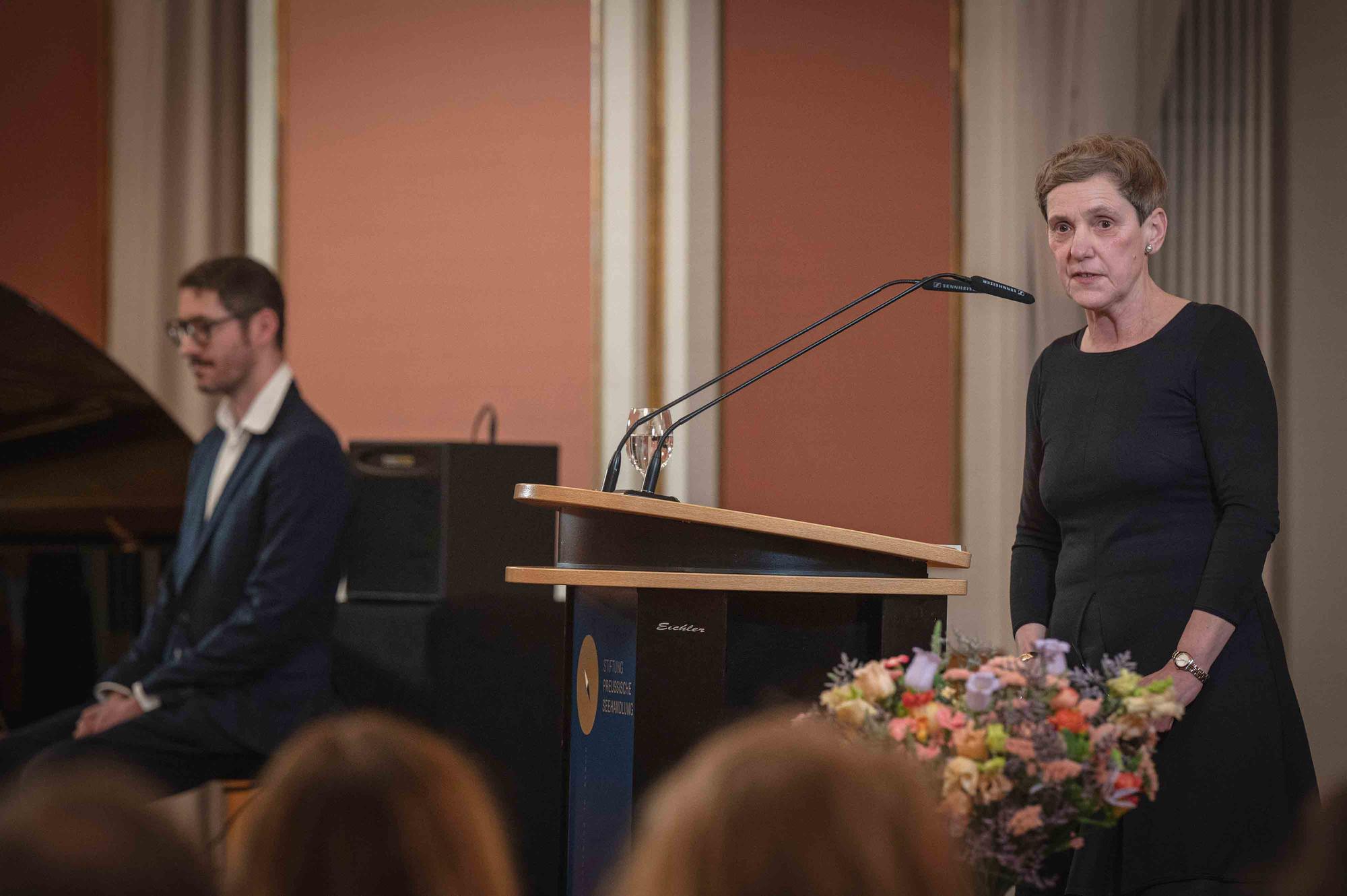 Der Berliner Literaturpreis ging 2024 an die Autorin Felicitas Hoppe.