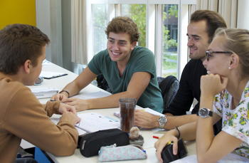 Gemeinsam startet es sich leichter ins Studium.