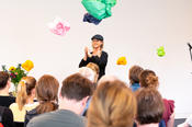Bei der 20-jährigen Jubiläumsfeier der Schüler:innenUni. Fotografin: Laura Herbst