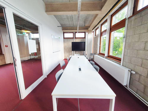 Campusbibliothek (Fabeckstr. 23/25)